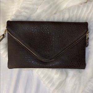 FRANCESCAS BOUTIQUE HUNTER GREEN LEATHER CLUTCH